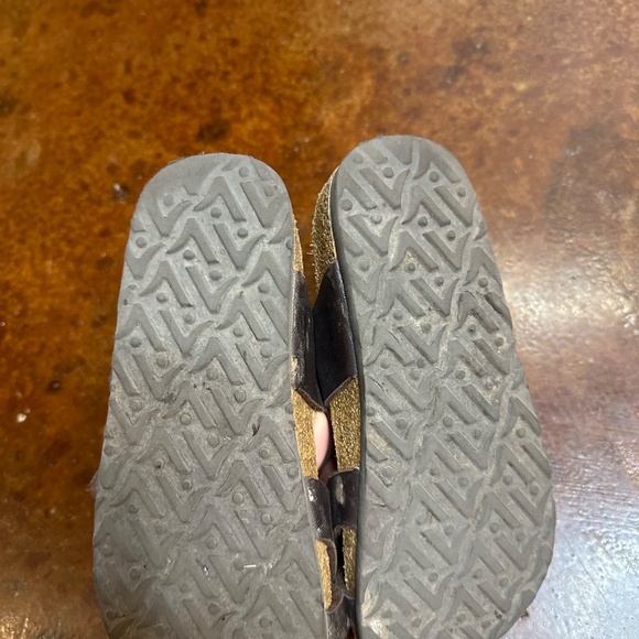 Viking Sandals - Picture 3 of 5